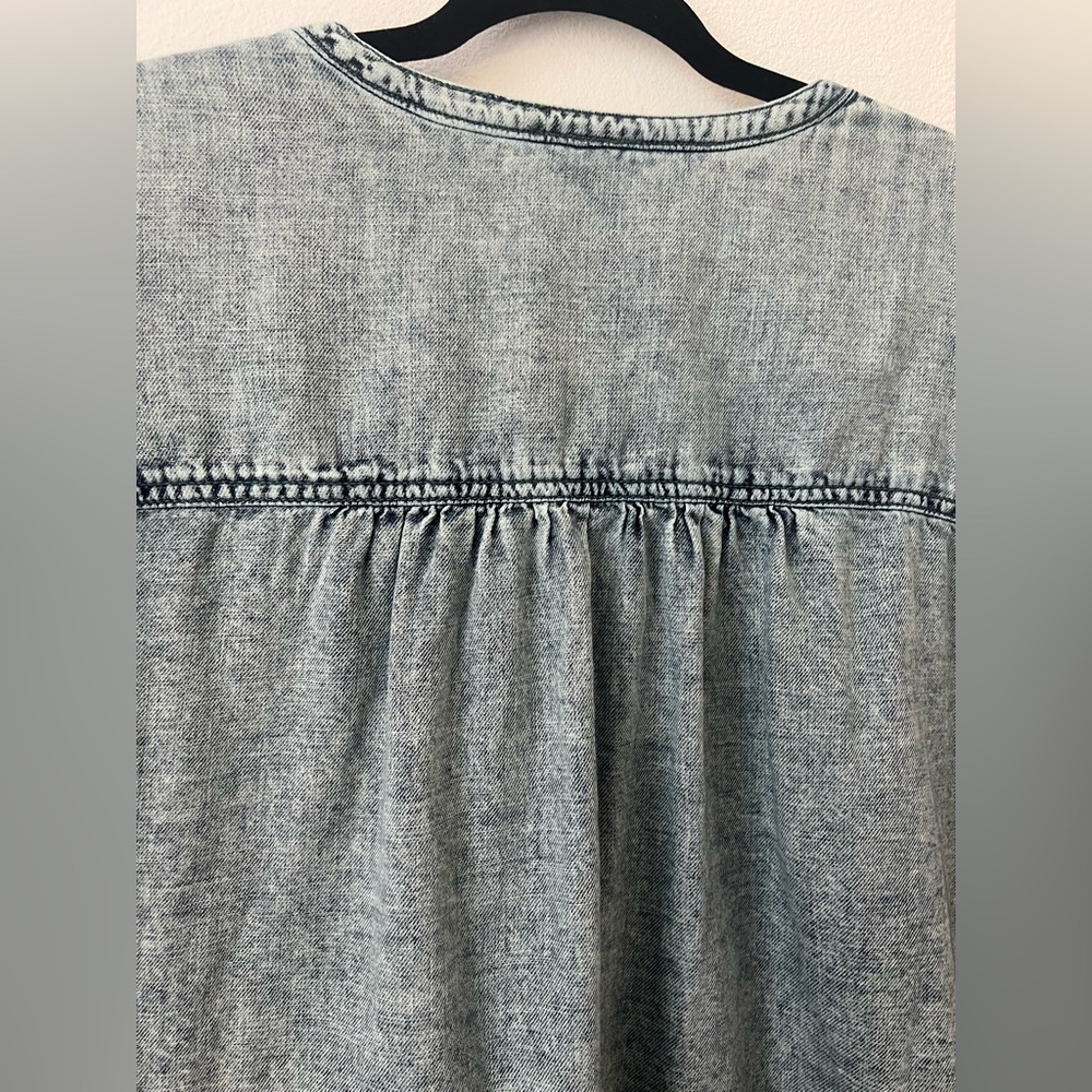 Pilcro Anthropologie Women XL Light Denim ½ Button-Up ½ Sleeve Shirt (0655) - Picture 7 of 12